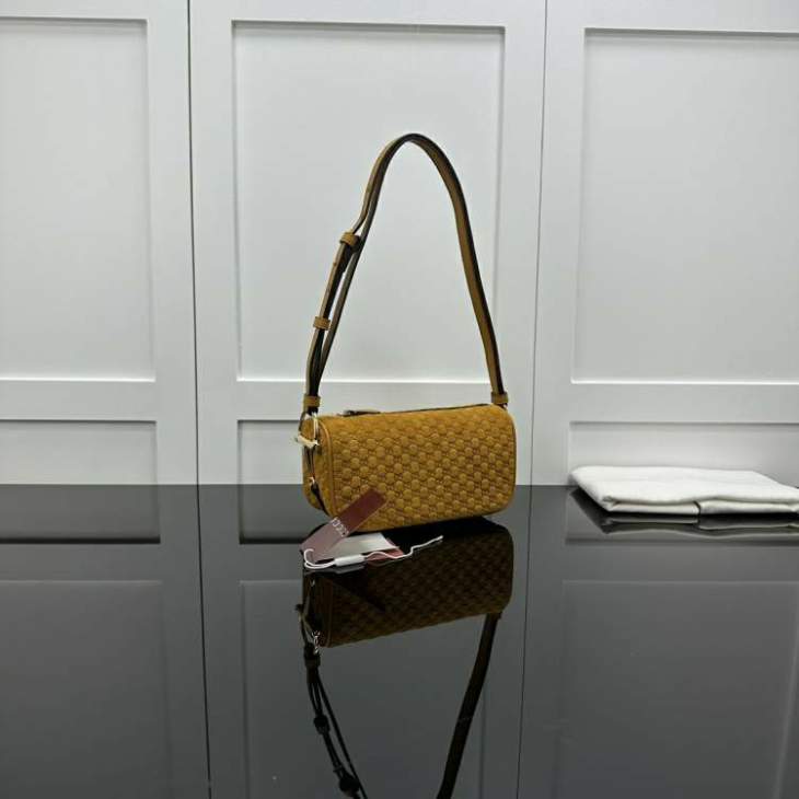 Picture of Gucci Handbags _SKUfw220372275fw
